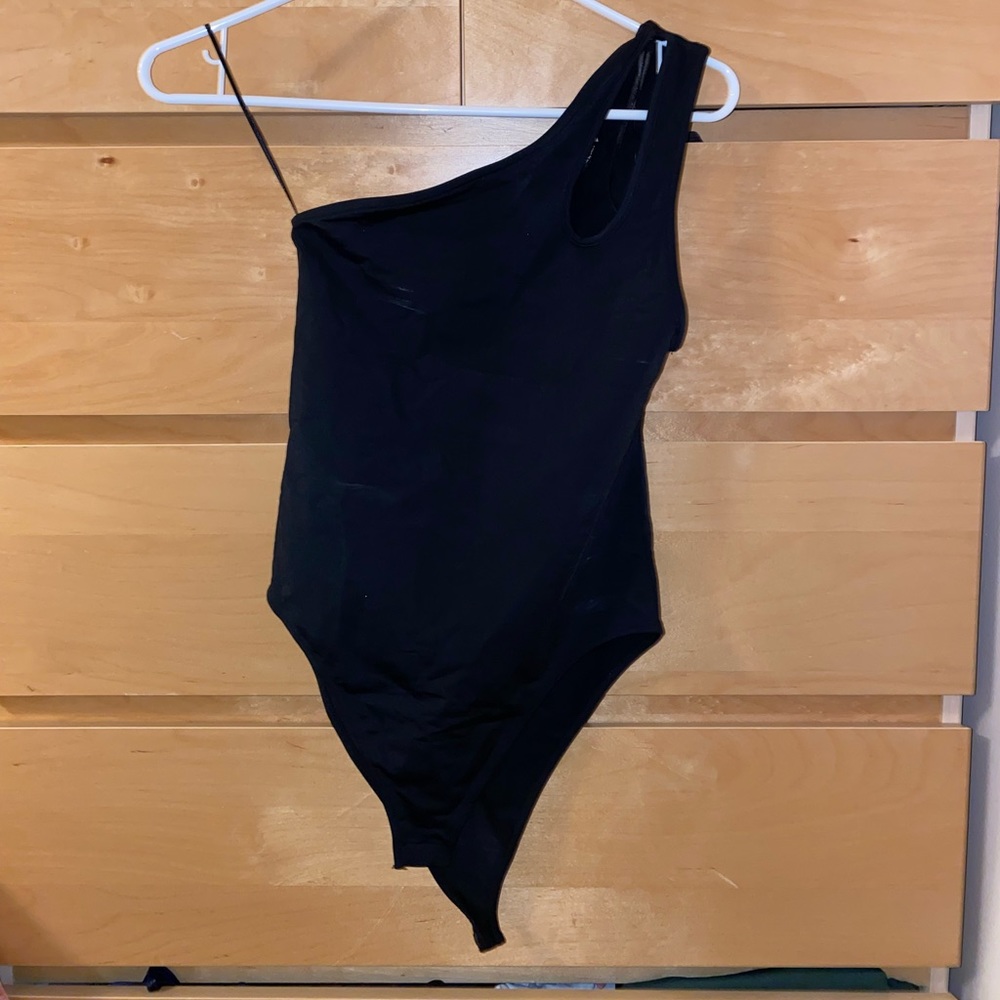 NWT Zara nylon-like one shoulder bodysuit sz M